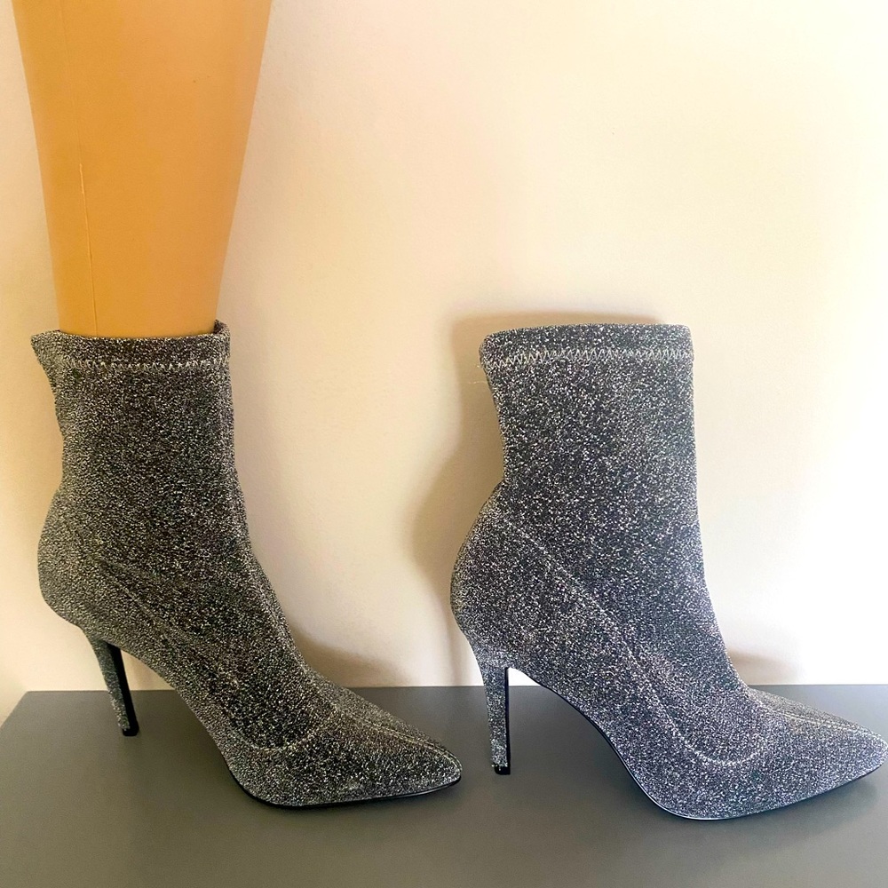New Charles by the Charles David ankle booties. Size 8